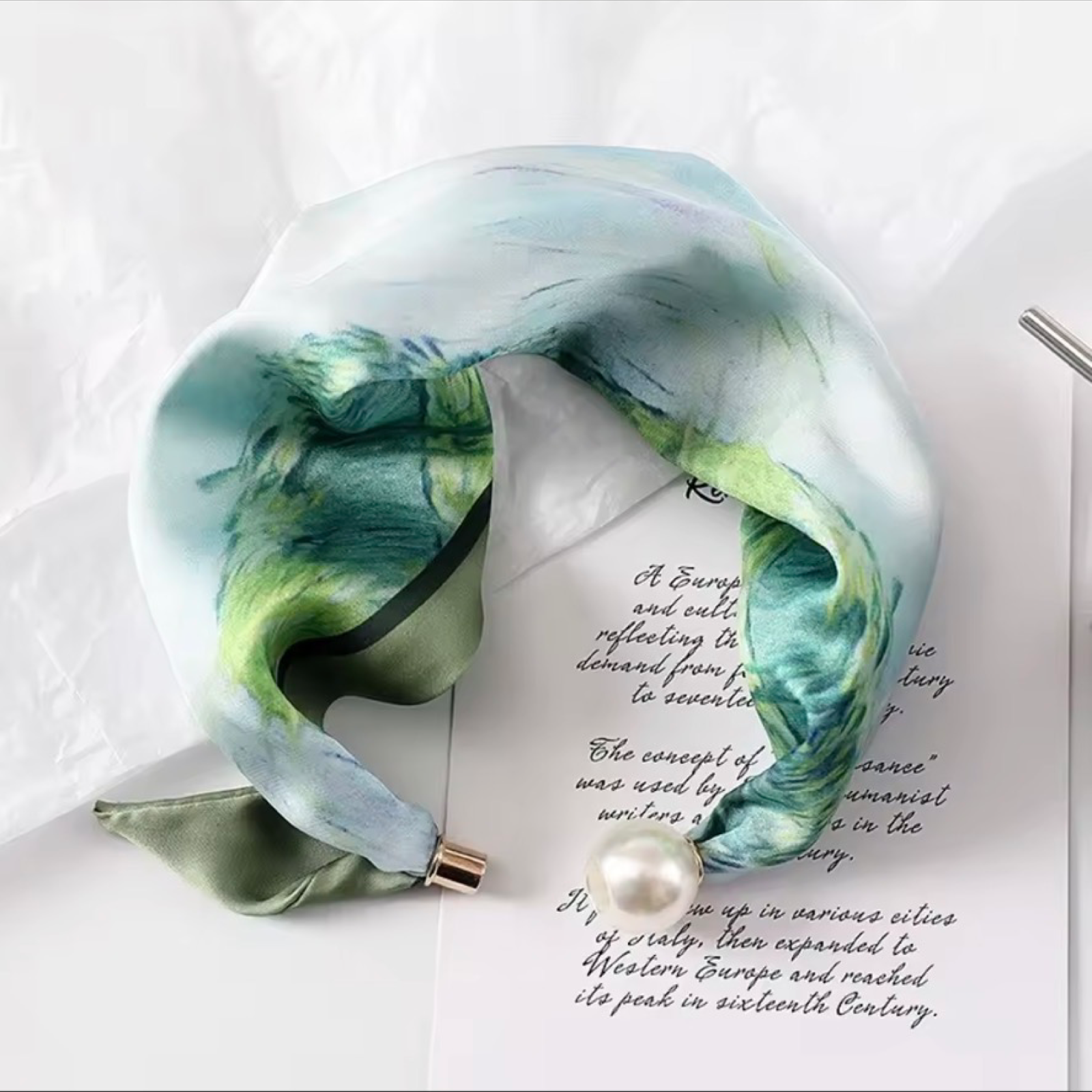 Pearl Buckle Printed Skinny Scarf for Women | L’LUXE