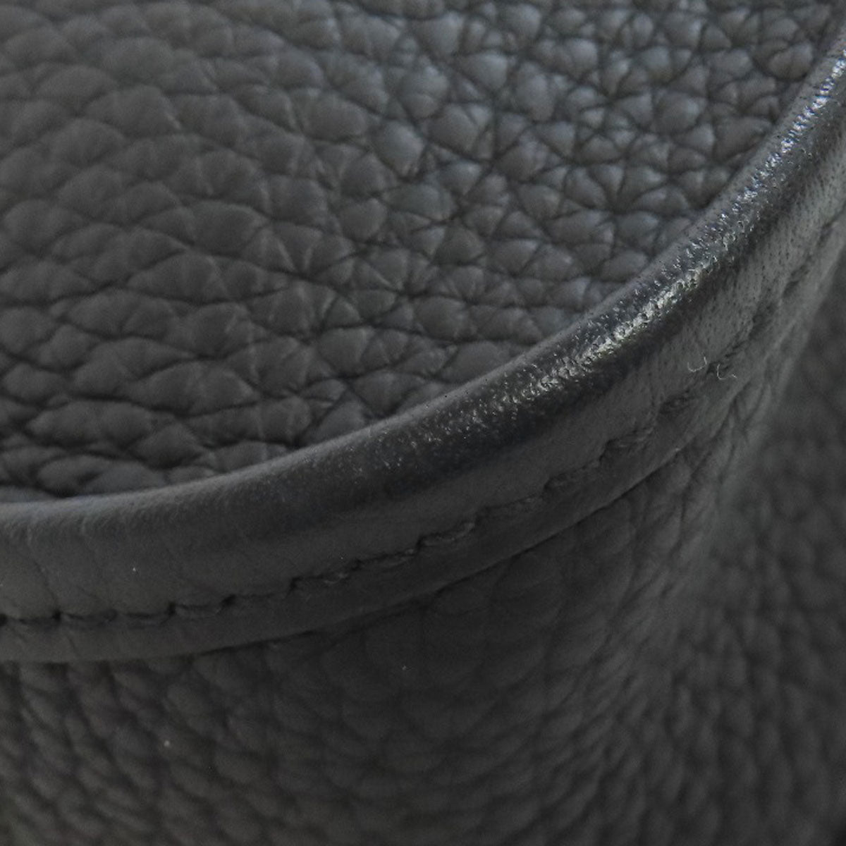 HERMÈS – Evelyn TPM Shoulder Bag – Taurillon Clemence – Gold Metal Hardware  (X Stamp)