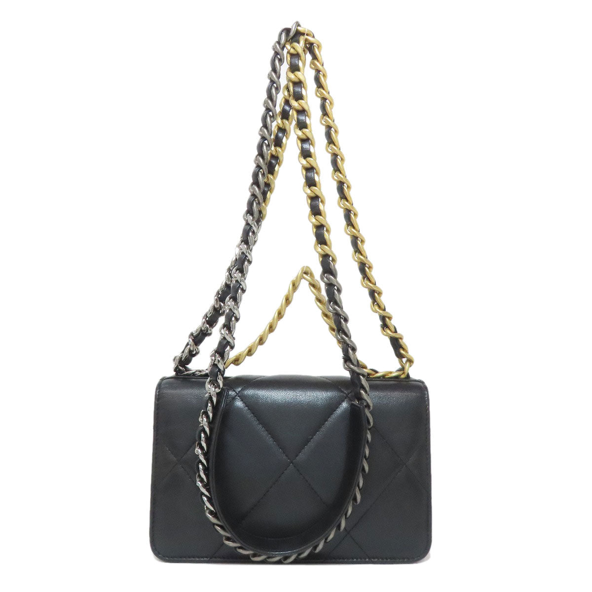 CHANEL 19 Wallet on Chain – Shiny Lambskin, Gold-Tone, Silver-Tone & Ruthenium-Finish Metal, Black 100% Authentic ✨Very Good Pre Owned Condition say