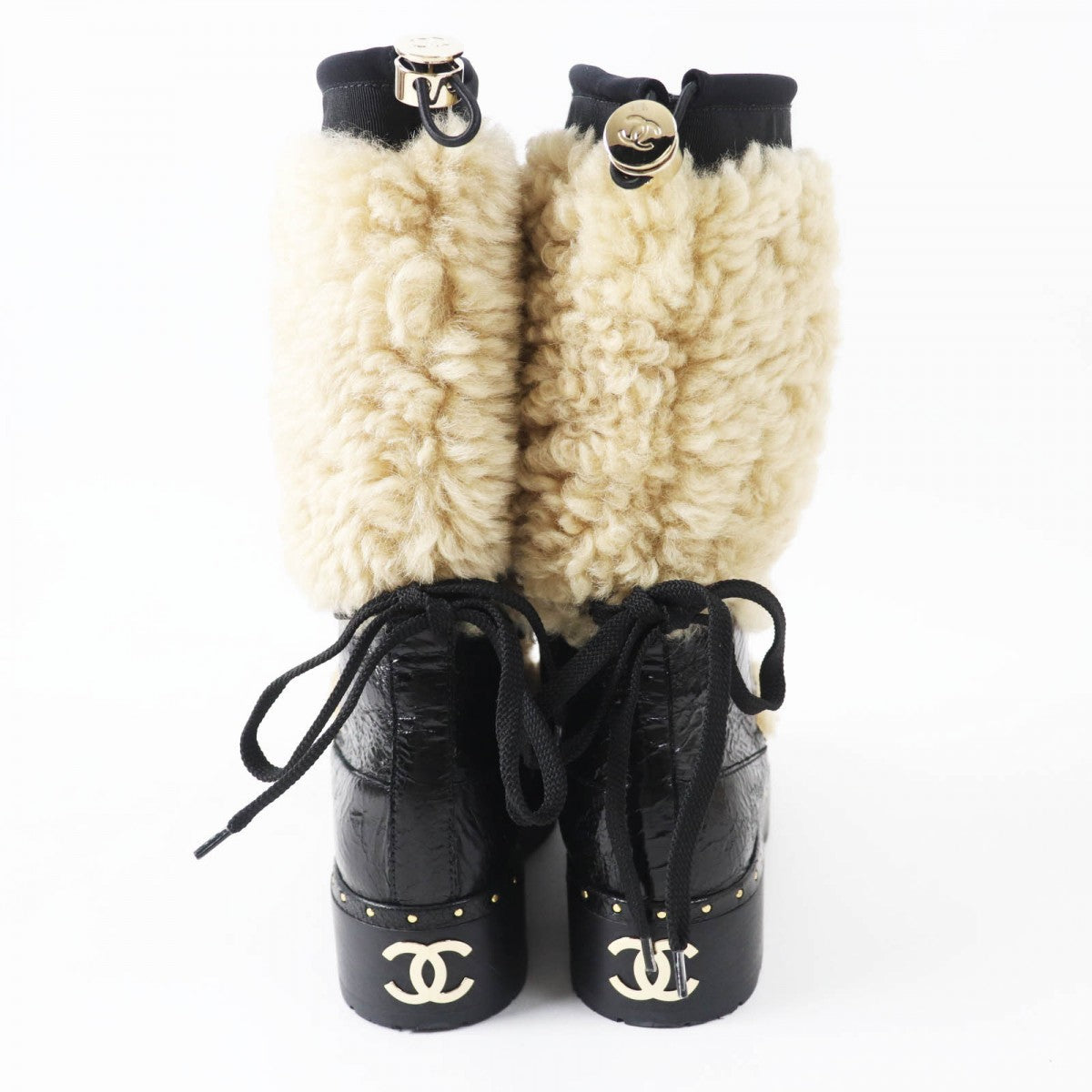 CHANEL Boots Black & Beige Leather with Mouton Trim Size 37 – Made in Italy 100% Authentic ✨Excellent Pre-Owned Condition, ✨Almost New