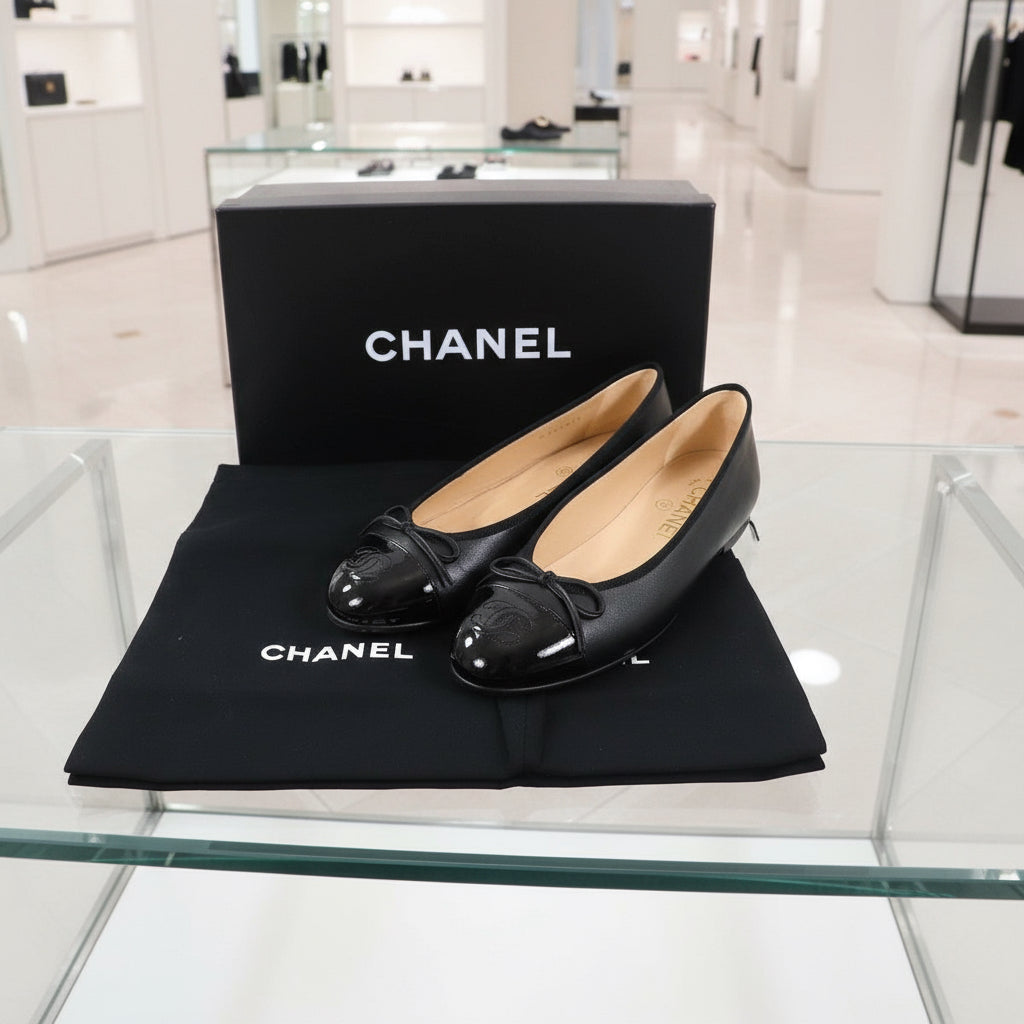 CHANEL Black Leather Ballerina with Patent Trim – Size 36.5 – Made in Italy – 100% Authentic ✨Excellent Pre-Owned Condition