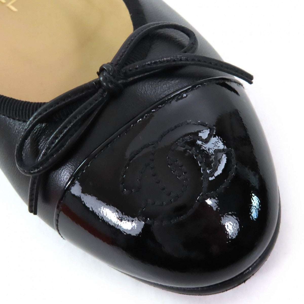 CHANEL Black Leather Ballerina with Patent Trim – Size 36.5 – Made in Italy – 100% Authentic ✨Excellent Pre-Owned Condition
