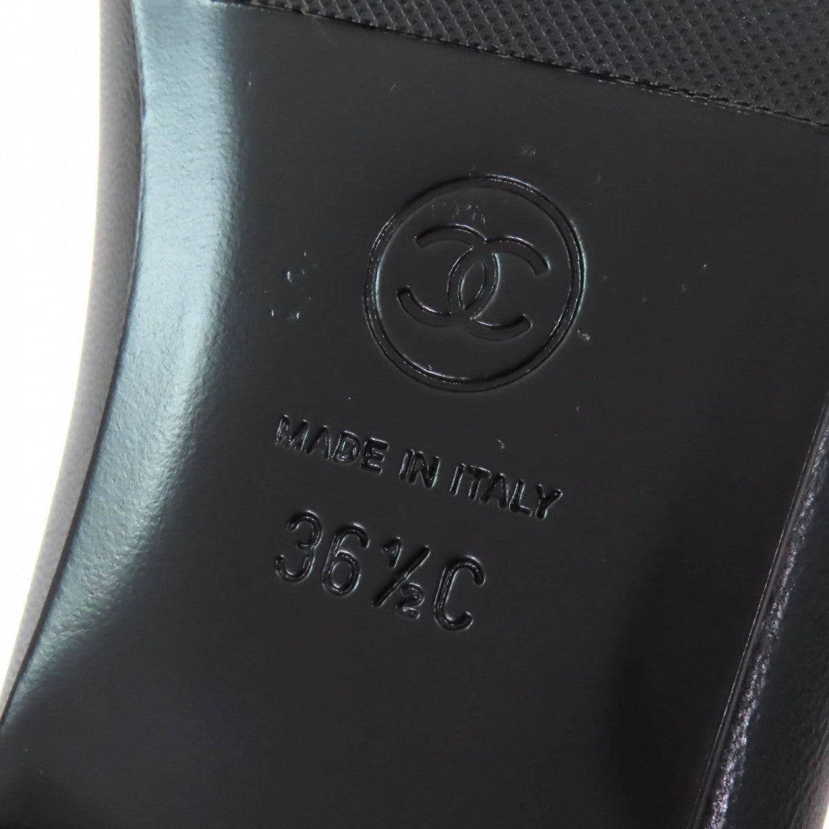 CHANEL Black Leather Ballerina with Patent Trim – Size 36.5 – Made in Italy – 100% Authentic ✨Excellent Pre-Owned Condition