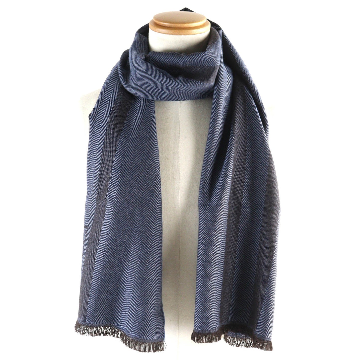 Gucci Scarf wool Navy mens /Unisex 100% Authentic ✨Excellent Pre Owned Hardly Used ~30% Off MSRP