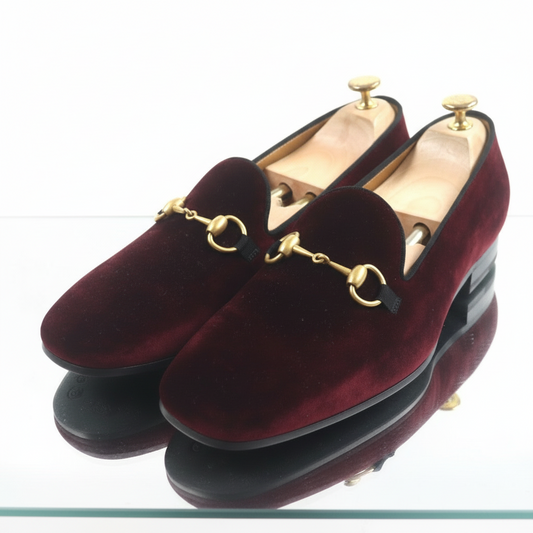 GUCCI size 8.5 Men’s Loafers Velour Bordeaux Made in Italy – 100% Authentic ✨ Unused / Store Display