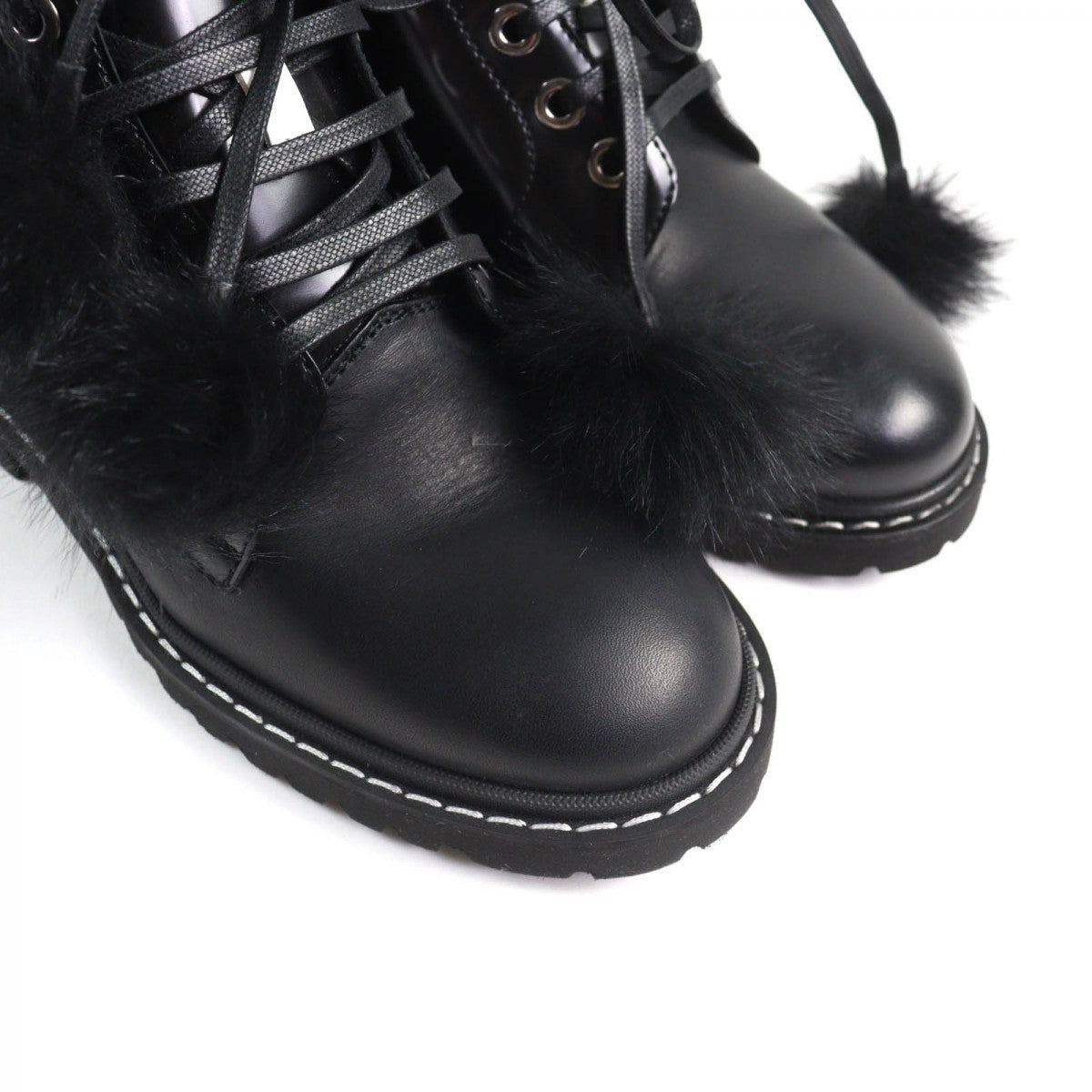 JIMMY CHOO – SNOW FLAT Short Boots Size 39.5.   100% Authentic Excellent Pre-Owned ✨Unused Condition