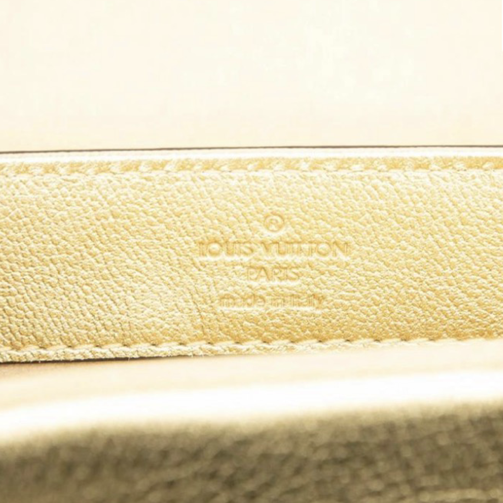 Louis Vuitton Very Chain Shoulder Bag Gold Leather Authentic Previously Owned