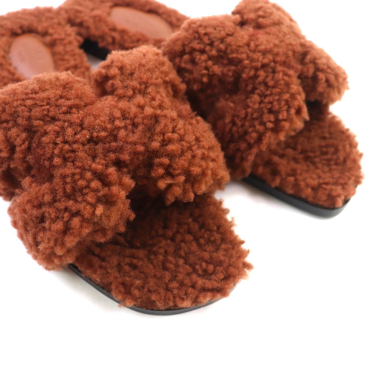 HERMES – Oran Sandals – Brown Mouton – Size 37 –