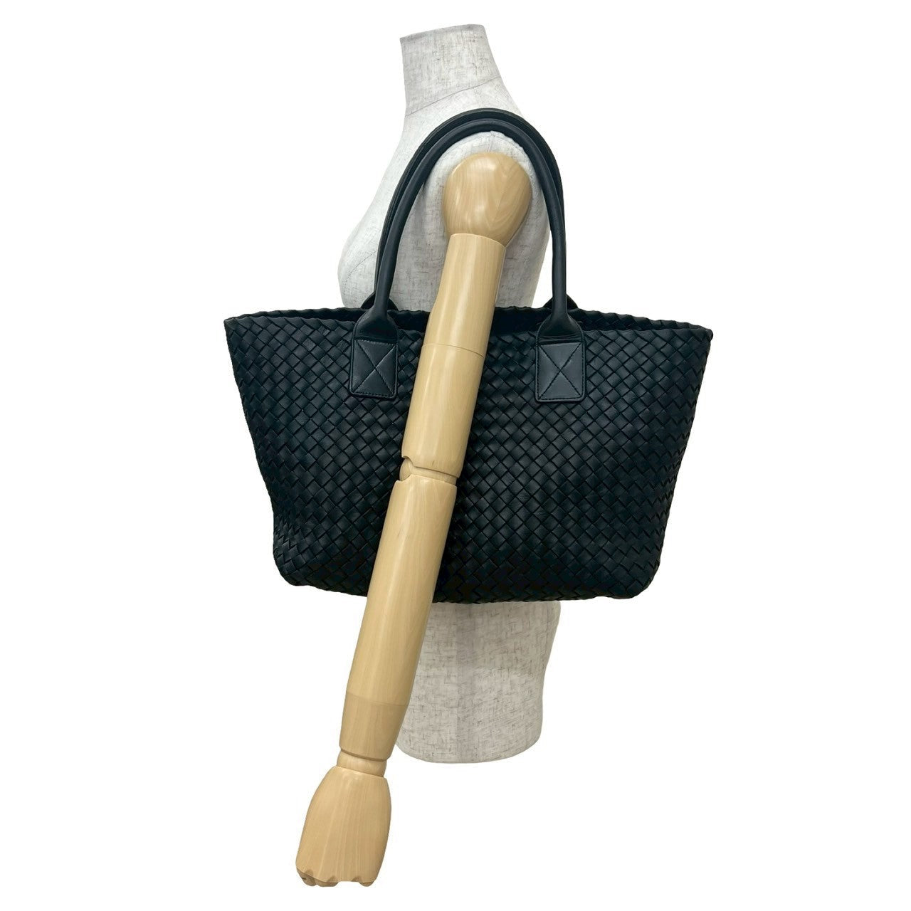 Bottega Veneta  – Tote – Hippo PM (Petit Modèle ) Intrecciato  100% Authentic Pre-Owned ✨Very Good Condition ~38% off MSRP