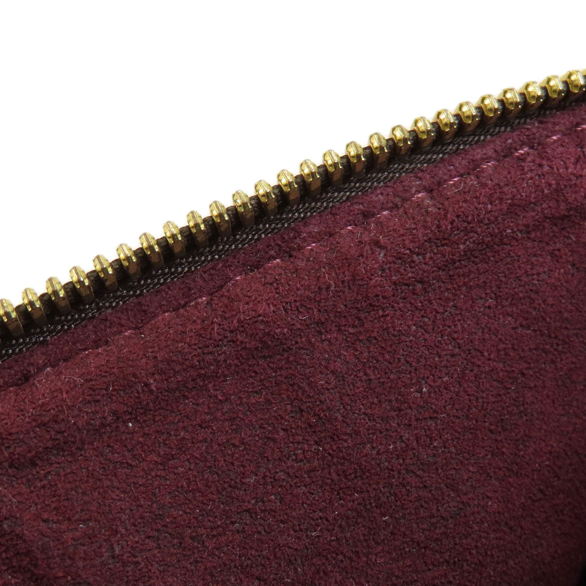 Louis Vuitton Belmont Damier Ebene             100% Authentic                                            ✨Very Good Pre-Owned Condition                 ~30 % off MSRP