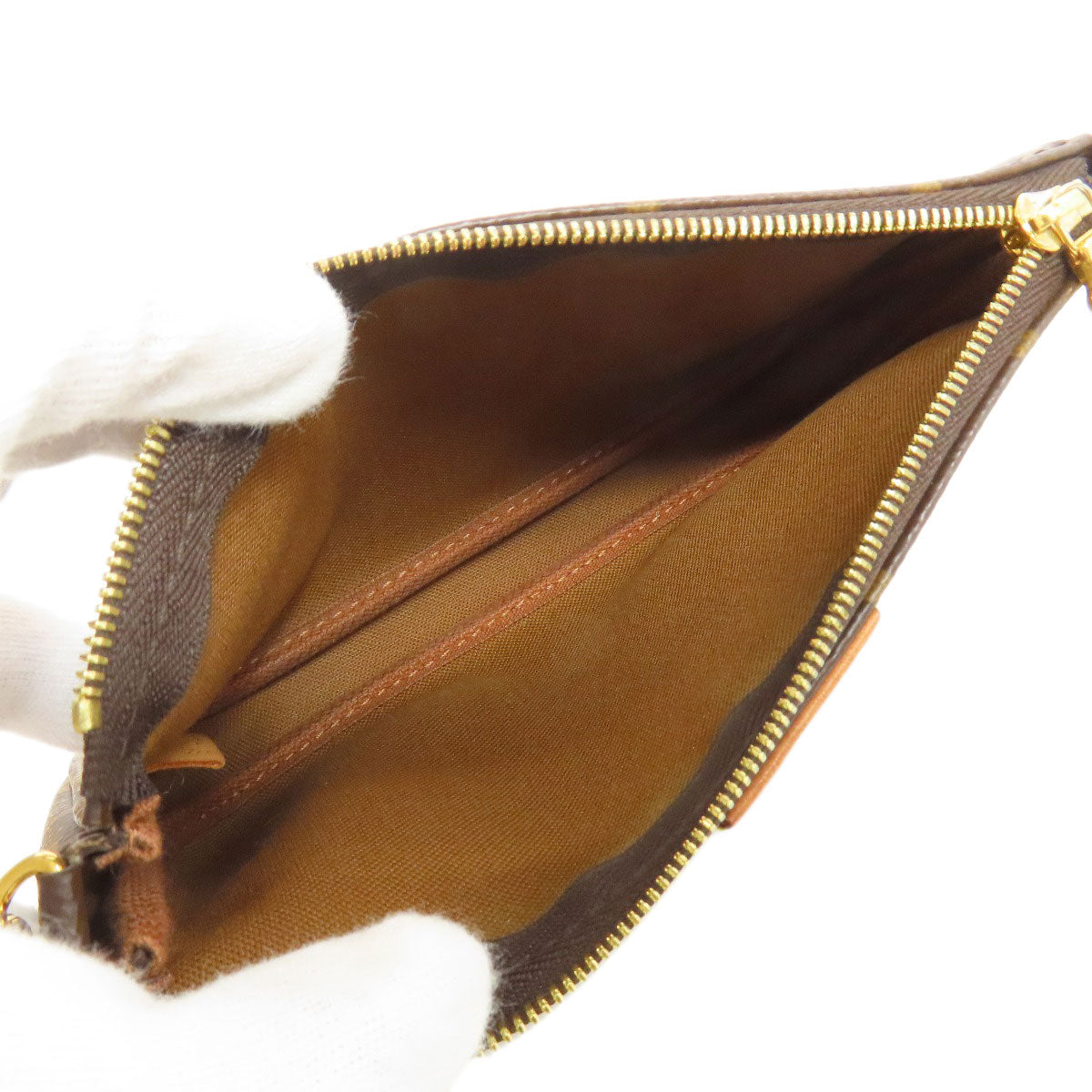 Louis Vuitton        Multi Pochette Accessoires 100% Authentic ✨Excellent Pre-Owned Condition with Minor Wear ~28% off MSRP