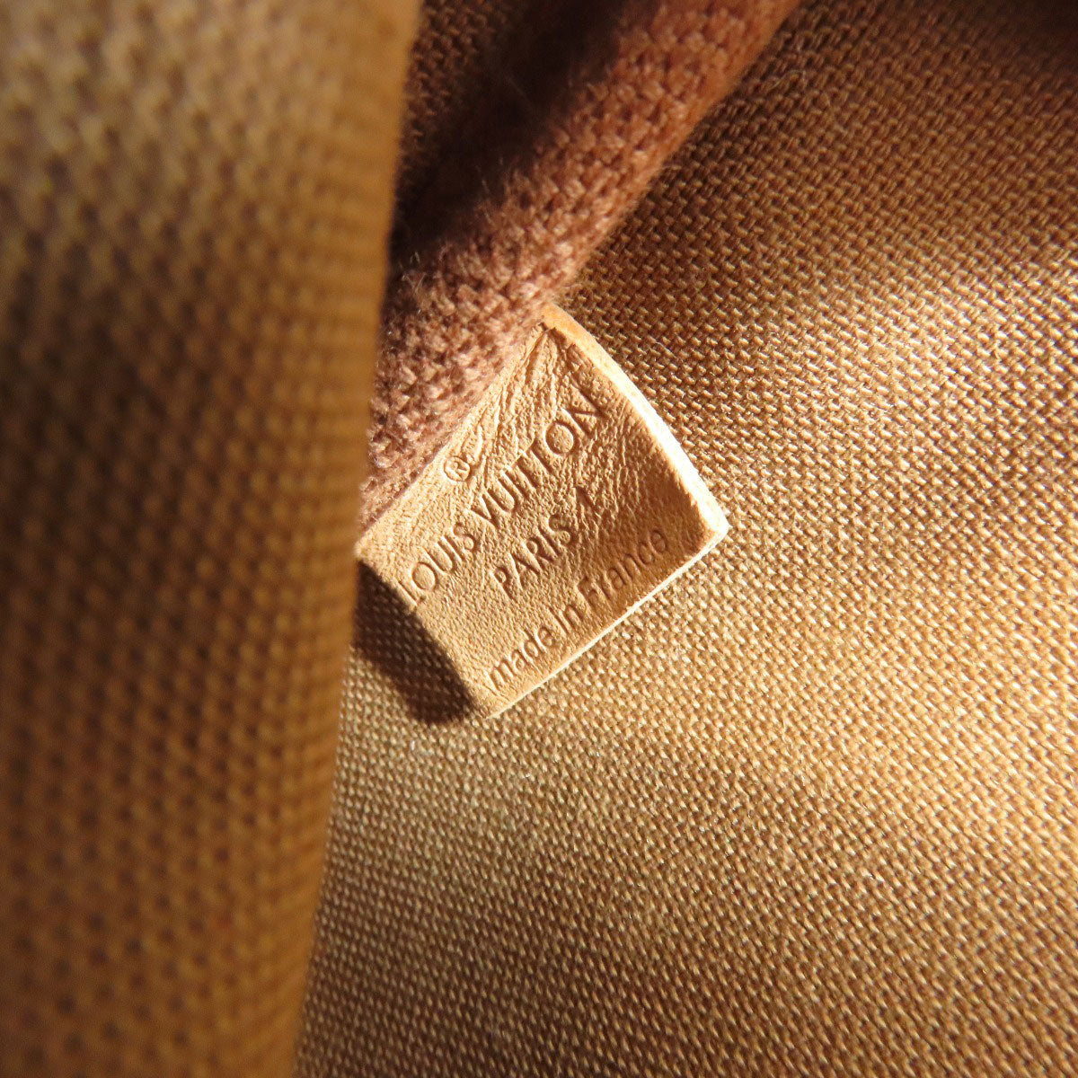 Louis Vuitton        Multi Pochette Accessoires 100% Authentic ✨Excellent Pre-Owned Condition with Minor Wear ~28% off MSRP