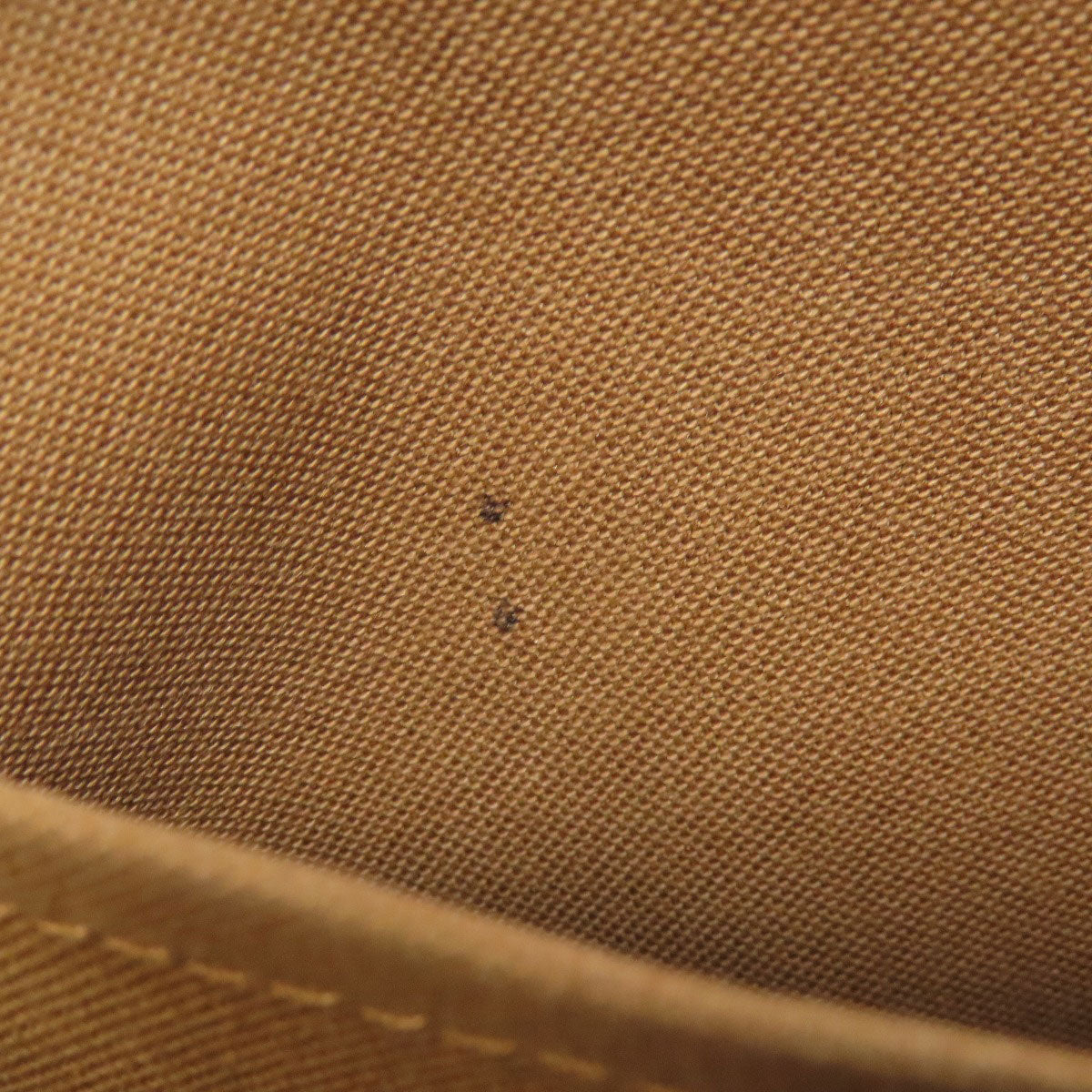 Louis Vuitton        Multi Pochette Accessoires 100% Authentic ✨Excellent Pre-Owned Condition with Minor Wear ~28% off MSRP