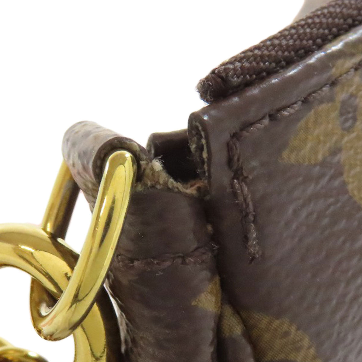 Louis Vuitton        Multi Pochette Accessoires 100% Authentic ✨Excellent Pre-Owned Condition with Minor Wear ~28% off MSRP