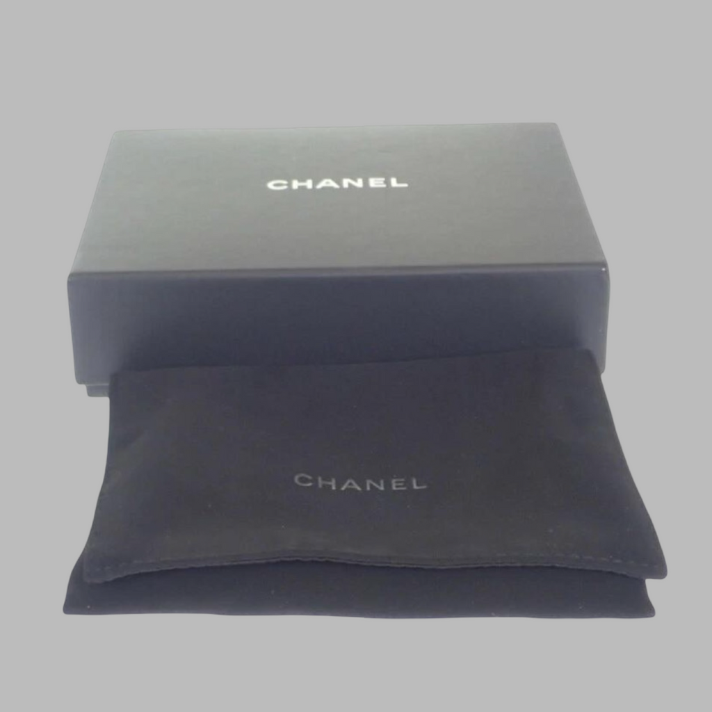 Chanel Mini Matelassé Lambskin Chain Clutch Authentic Previously Owned
