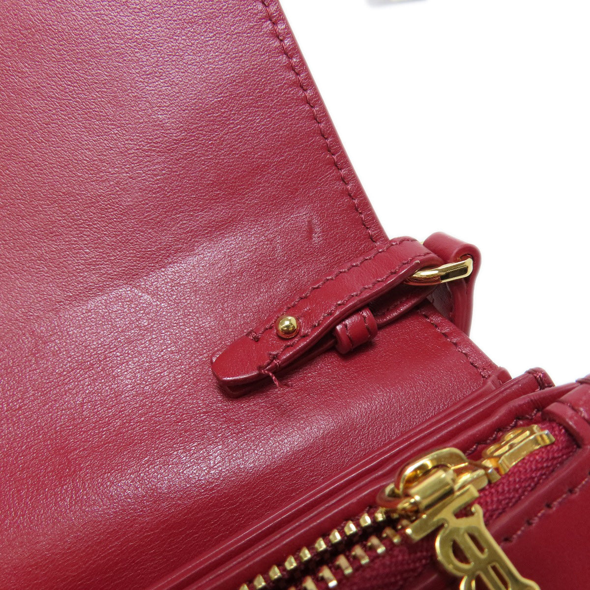 BURBERRY – Long Shoulder Wallet – Red Leather – 100% Authentic ✨Previously Owned Very Good Condition ~32% Off MSRP