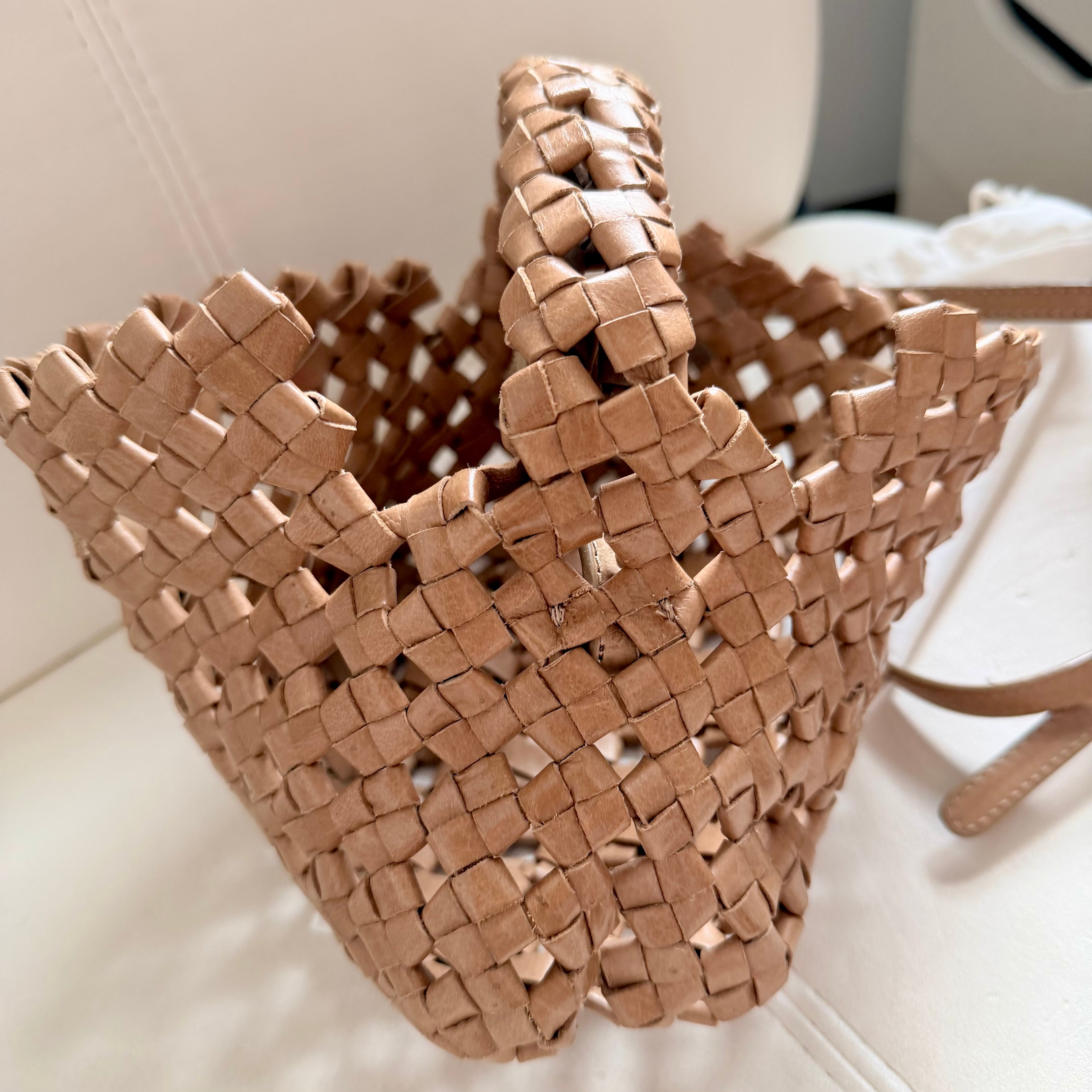 Massimo Dutti Nappa Leather Braided Mini Bag – Sand