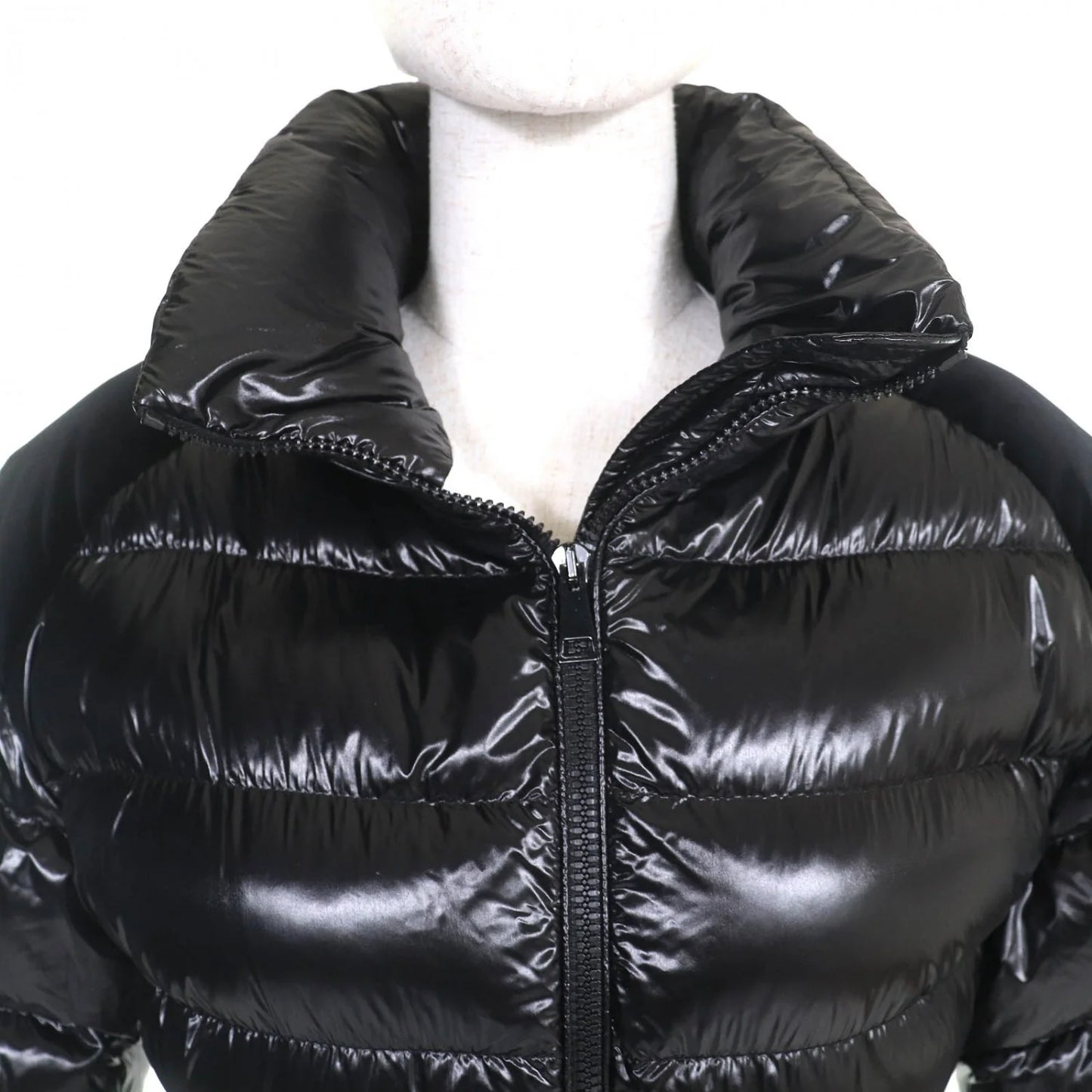 MONCLER – CELEPINE Down Jacket – Black Nylon – Women’s Size 00 –