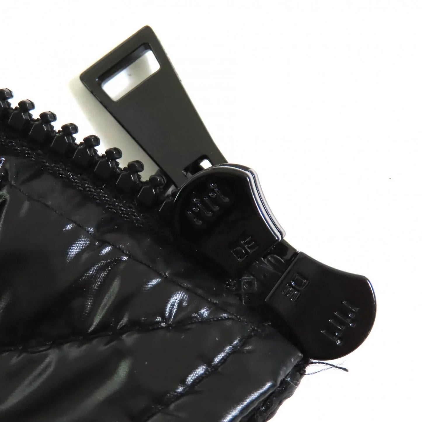 MONCLER – CELEPINE Down Jacket – Black Nylon – Women’s Size 00 –