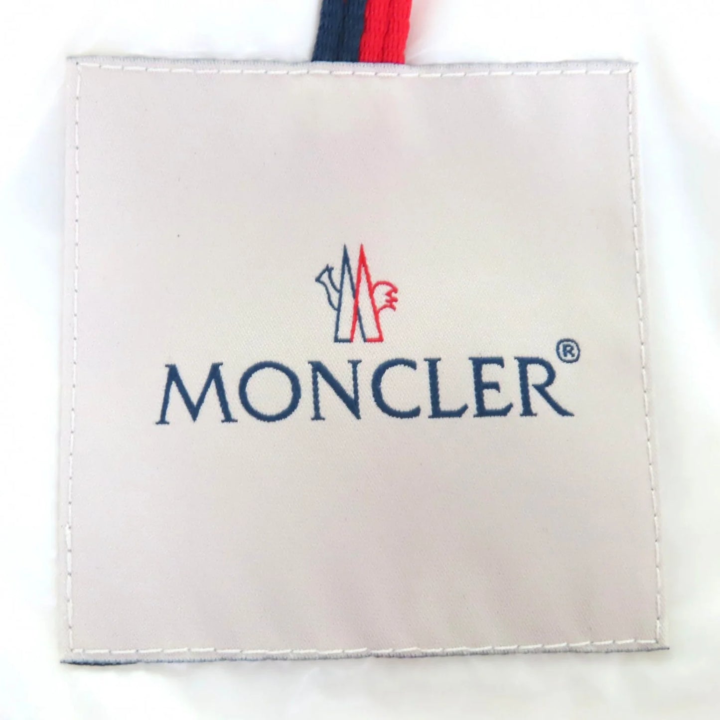 MONCLER – CELEPINE Down Jacket – Black Nylon – Women’s Size 00 –