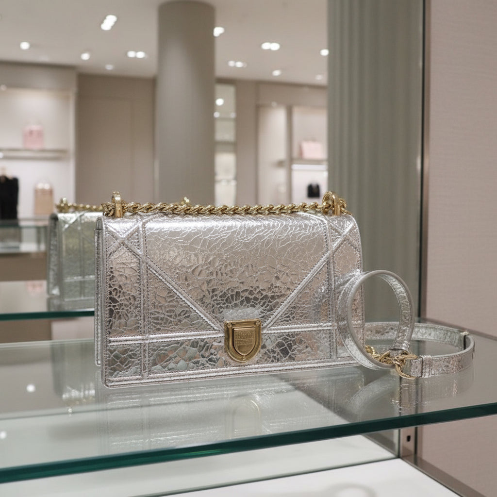 DIOR – Diorama Small Flap Shoulder Bag – Silver Leather – 100% Authentic ✨Previously Owned ~41% Off MSRP