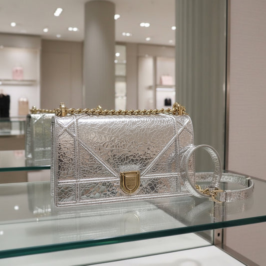 DIOR – Diorama Small Flap Shoulder Bag – Silver Leather – 100% Authentic ✨Previously Owned ~41% Off MSRP