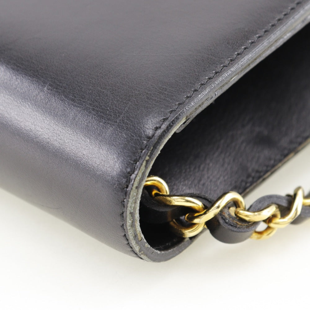 CHANEL vintage Chain Shoulder bag in black calfskin with classic COCO Mark harware ✨Previously Owned Vintage Condition