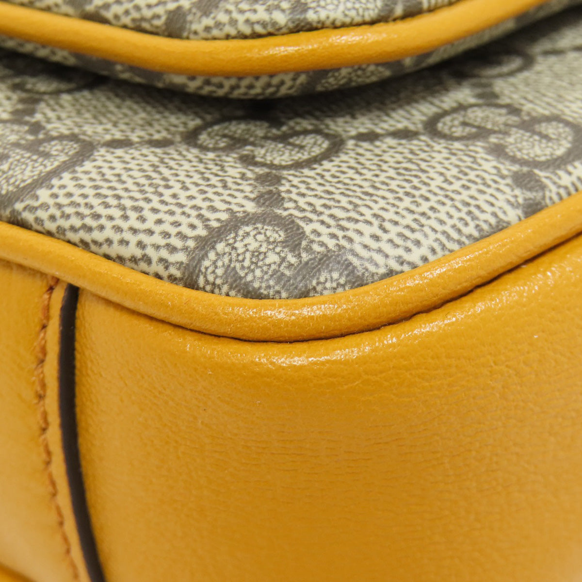 GUCCI – GG Supreme 2-Way Handbag & Clutch 100% Authentic ✨Previously Owned Excellent Condition ~33% Off MSRP