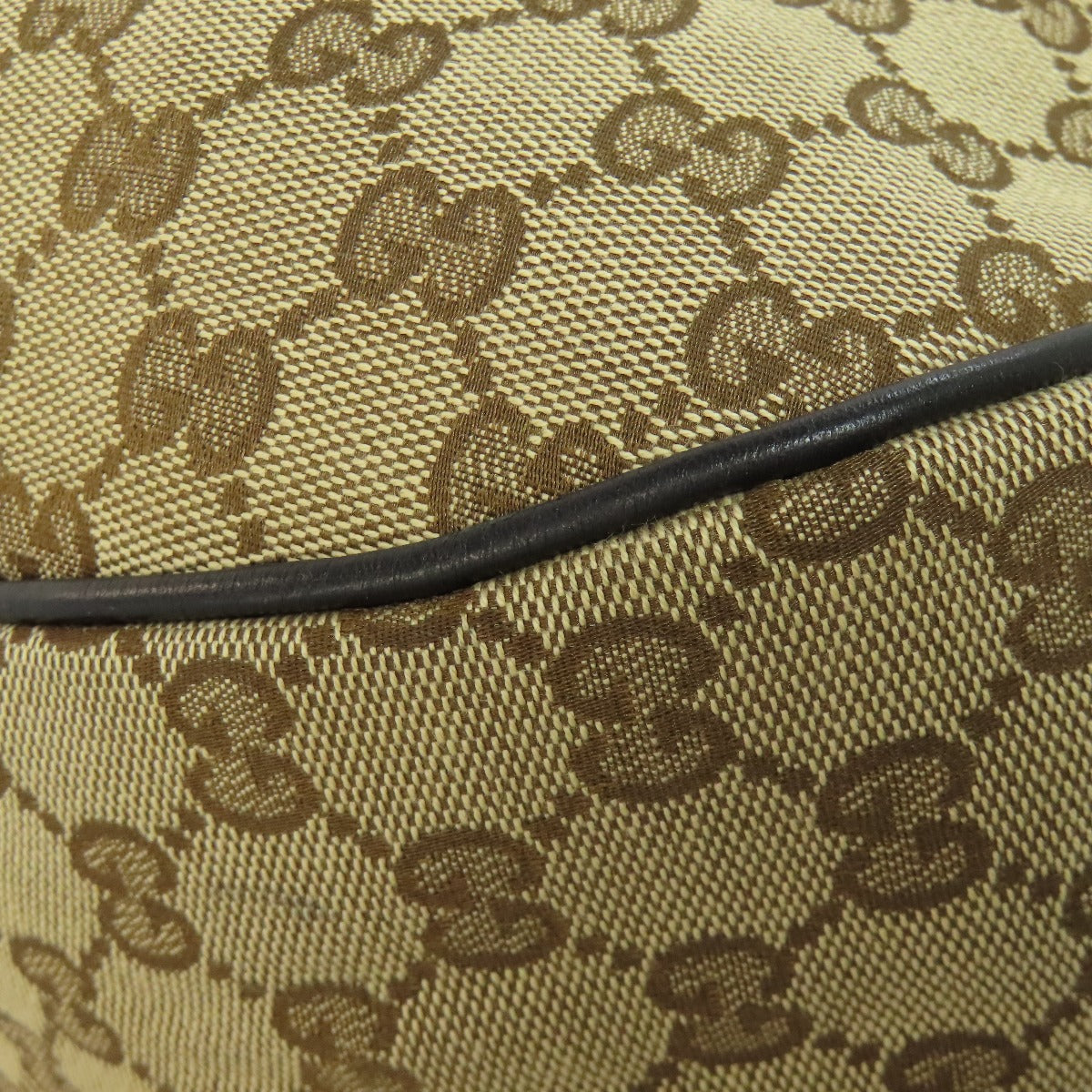 GUCCI Sukey Shoulder Bag  GG Canvas Brown 100% Authentic Very Good ✨ Perviously-Owned Condition ~24% Off MSRP