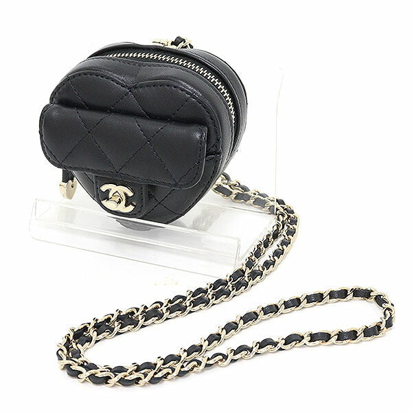 CHANEL Coin Case — Lambskin Black — Heart-shaped Chain Coin Case — Matrasse Quilting 2022 100% Authentic✨ Pristine Condition