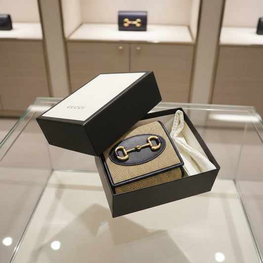 GUCCI – Horsebit Bifold Wallet – Beige Canvas & Leather  – Italy – 100% Authentic ✨Previously Owned Near-Mint Condition -26% Off MSRP