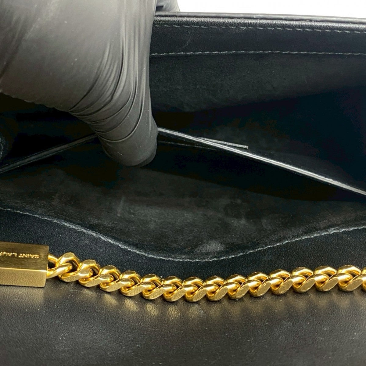 YVES SAINT LAURENT – Cassandra YSL Logo Shoulder Bag – Black Leather – Italy – 100% Authentic ✨Previously Owned Very Good Condition ~41% Off MSRP