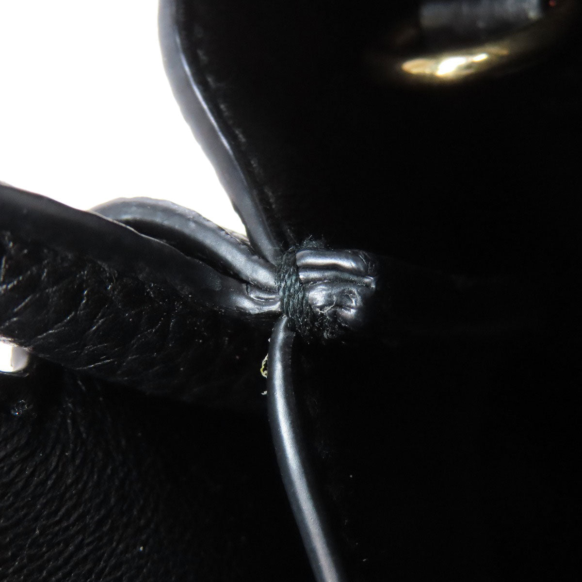 PRADA – Black Leather 2WAY Structured Handbag – With Shoulder Strap kk– 100% Authentic ✨Previously Owned Very Good Condition ~36% Off MSRP