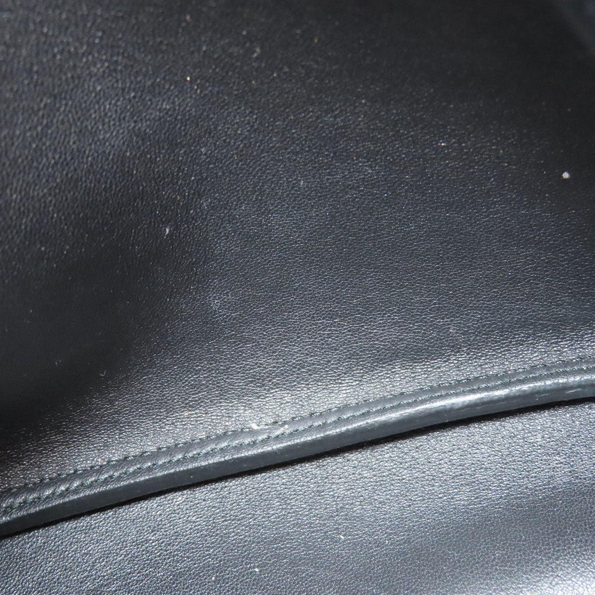 PRADA – Black Leather 2WAY Structured Handbag – With Shoulder Strap kk– 100% Authentic ✨Previously Owned Very Good Condition ~36% Off MSRP