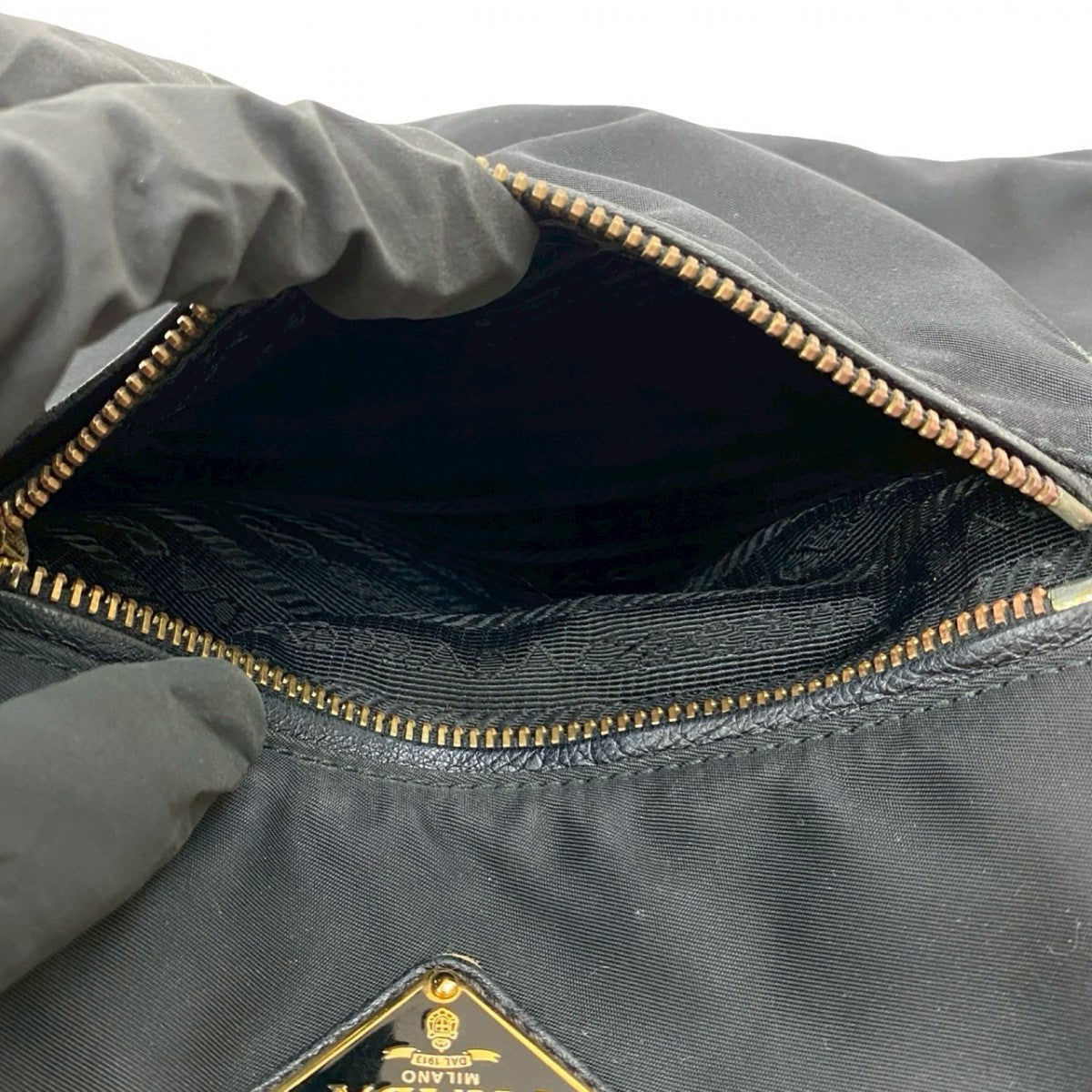 PRADA – Nylon &amp; Leather Shoulder Bag with Triangle Logo – Black – 100% Authentic ✨Previously Owned Very Good Condition ~38% Off MSRP