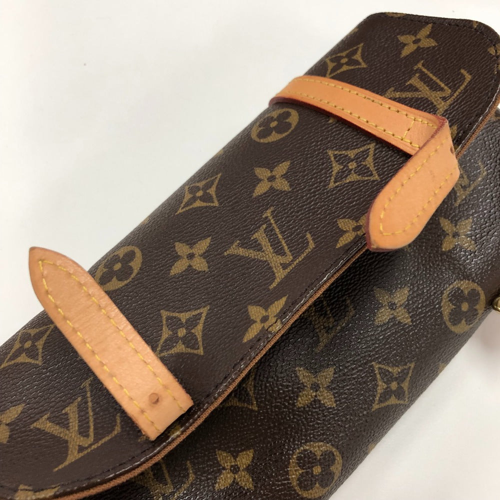 LOUIS VUITTON Pochette Marelle