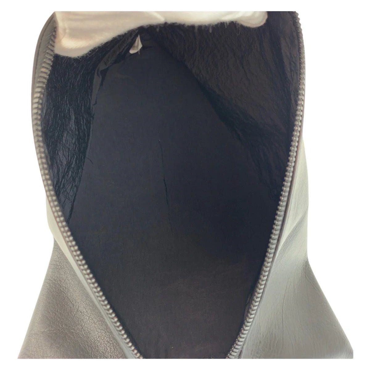 BOTTEGA VENETA – Clutch Bag / Business Bag – Model No. S02133430P – Tomas Maier – Circa 2015 – 100% Authentic Pre - Owned - LLUXE.CA