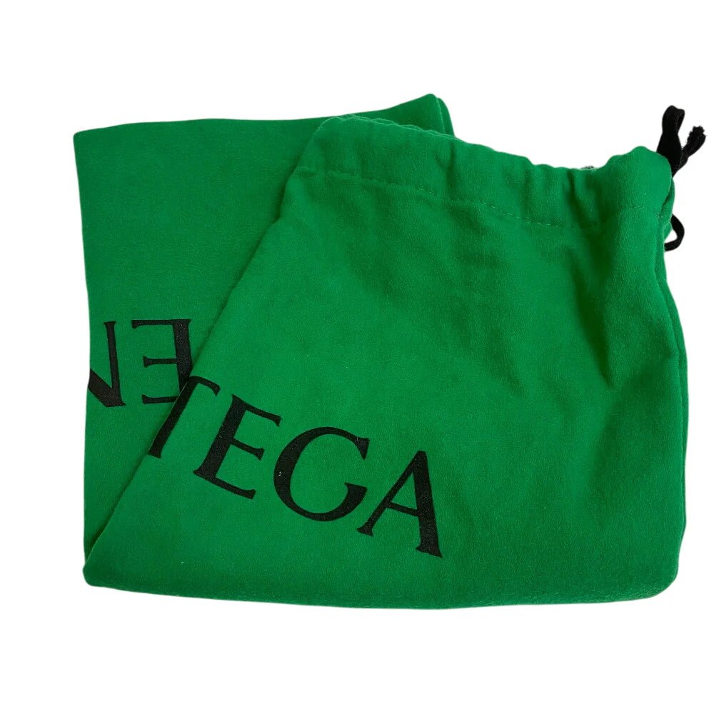 BOTTEGA VENETA – Wood Drop – Intrecciato – Shoulder Bag – Small - Designed by Tomas Maier – 2000s – 100% Authentic Pre - Owned Item No.: Z0013575 - LLUXE.CA