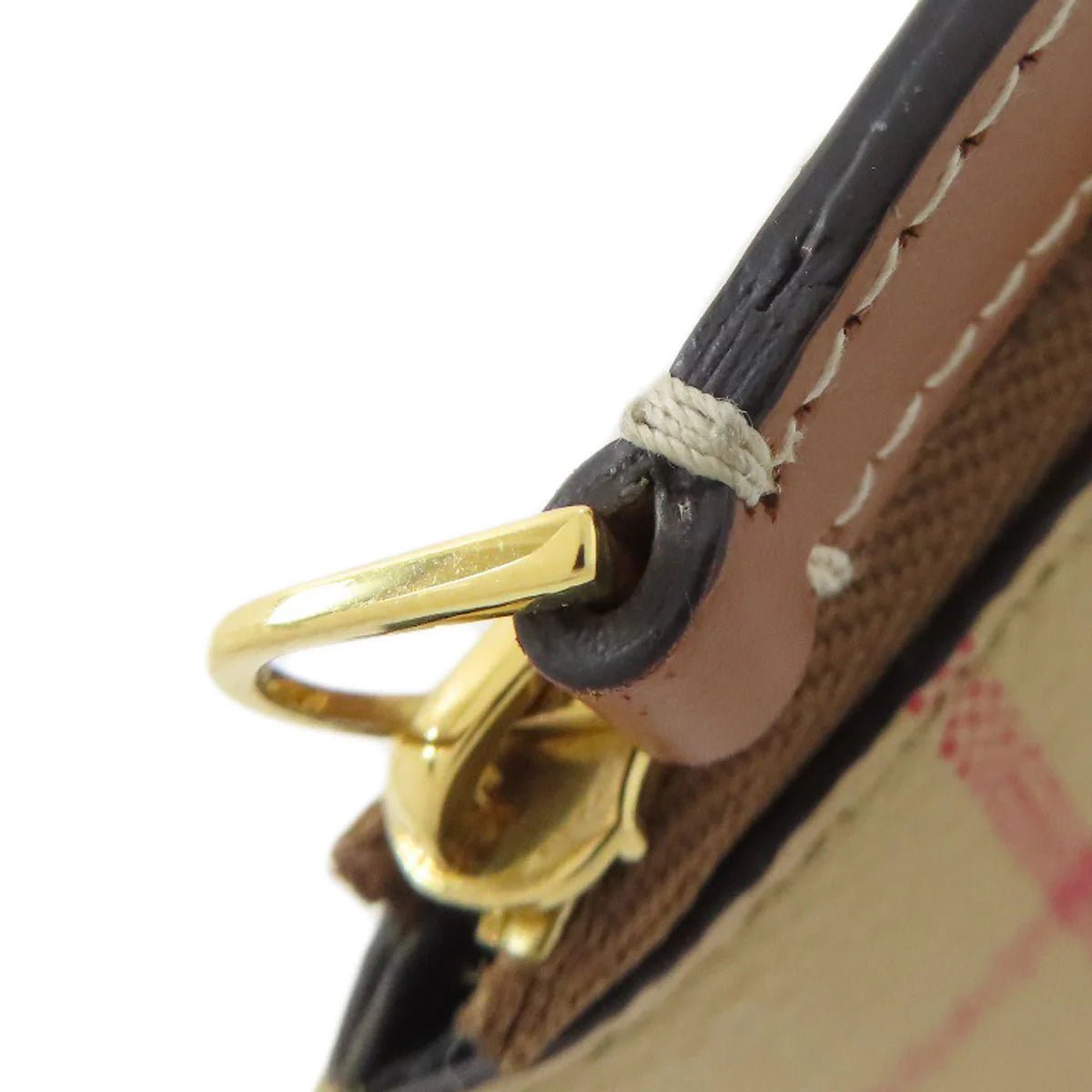 BURBERRY – Coin Case – Nova Check – Designed by Christopher Bailey – 2000s – 100% Authentic Pre - Owned Item No.: 75621043 - LLUXE.CA