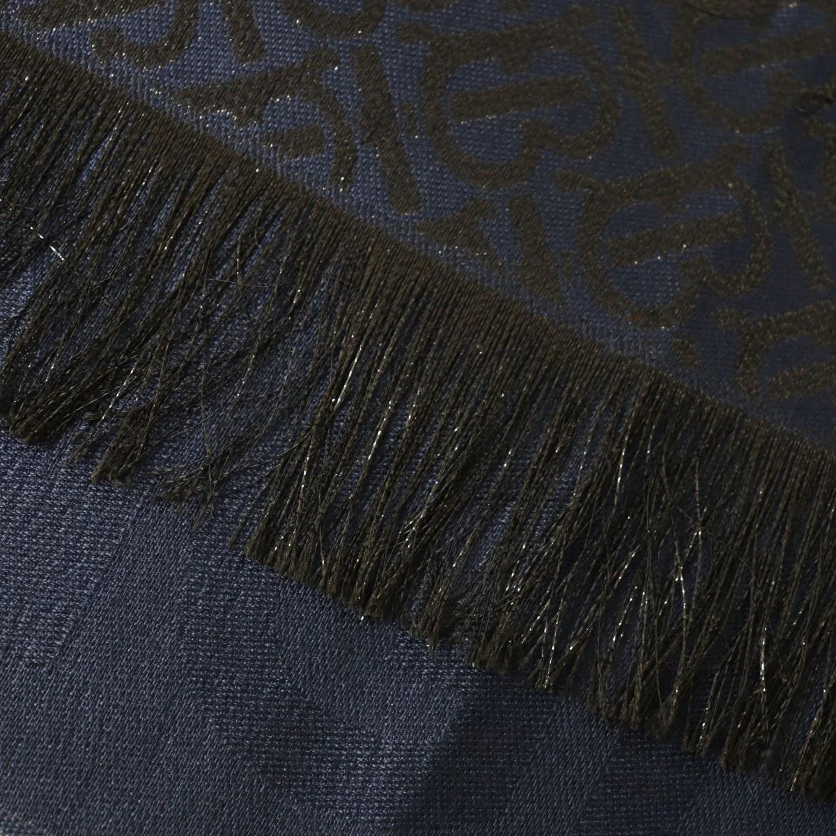 BURBERRY – Silk & Wool Blend Shawl – Riccardo Tisci – c. 2019 – 100% Authentic Pre - Owned - LLUXE.CA