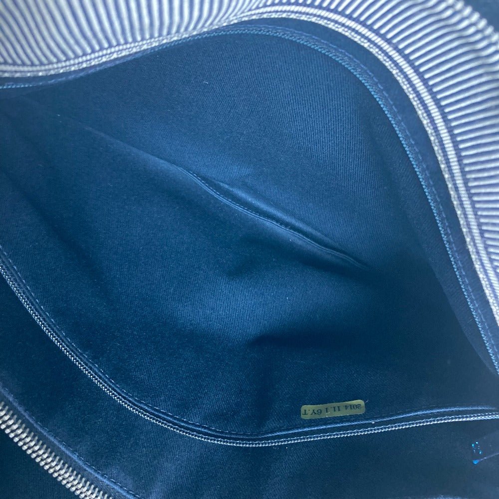 CHANEL A92240 Denim Tote Bag CC Coco Mark – Early 2000s Cruise Collection – Designed by Karl Lagerfeld – Made in Italy – Authentic Pre - Owned - LLUXE.CA