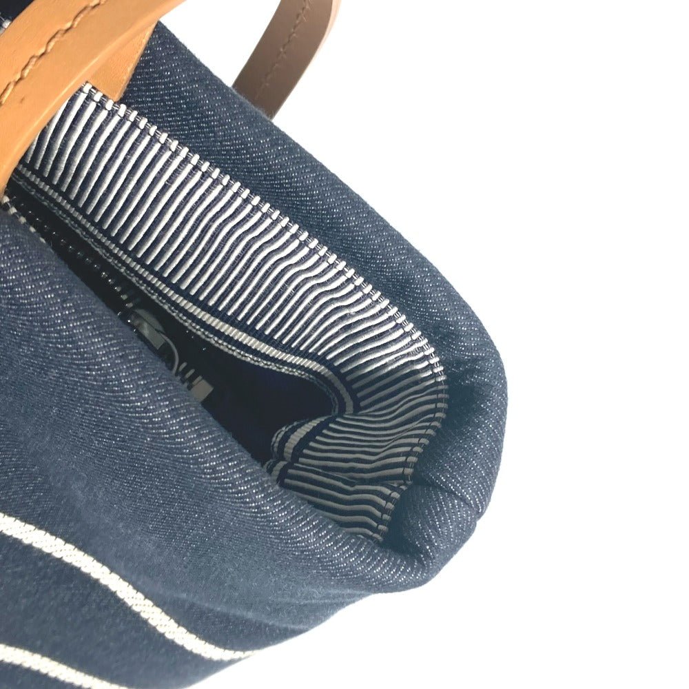 CHANEL A92240 Denim Tote Bag CC Coco Mark – Early 2000s Cruise Collection – Designed by Karl Lagerfeld – Made in Italy – Authentic Pre - Owned - LLUXE.CA