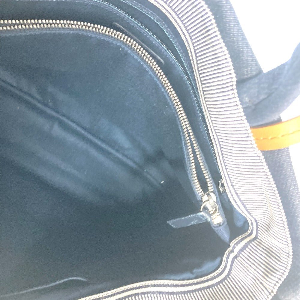 CHANEL A92240 Denim Tote Bag CC Coco Mark – Early 2000s Cruise Collection – Designed by Karl Lagerfeld – Made in Italy – Authentic Pre - Owned - LLUXE.CA