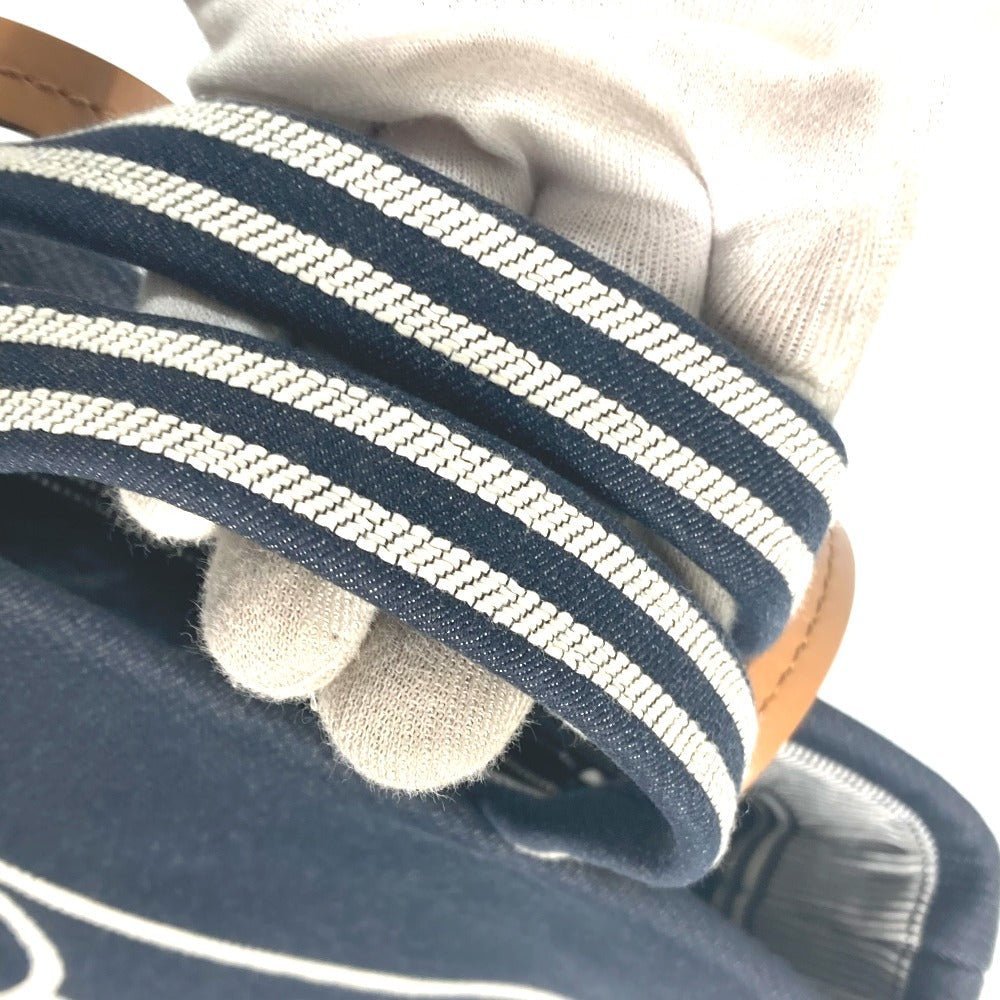 CHANEL A92240 Denim Tote Bag CC Coco Mark – Early 2000s Cruise Collection – Designed by Karl Lagerfeld – Made in Italy – Authentic Pre - Owned - LLUXE.CA