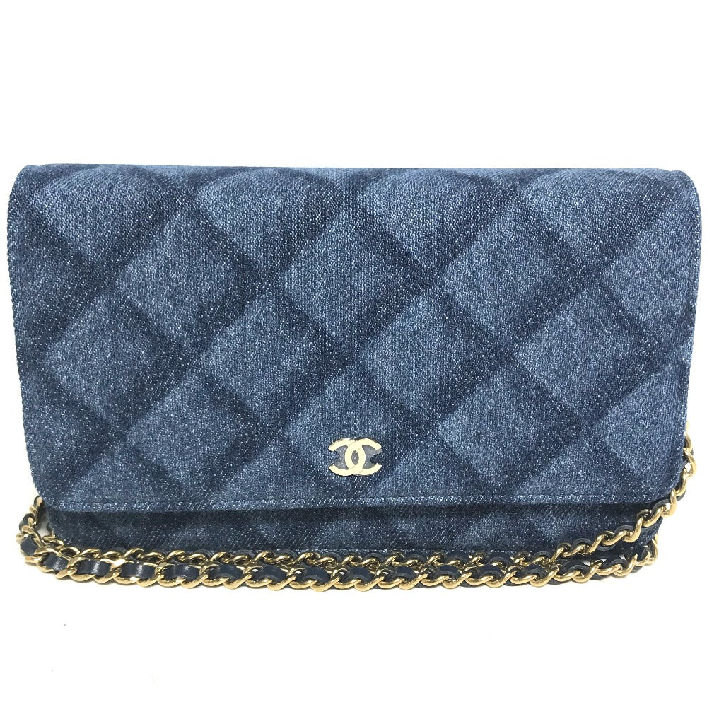 CHANEL AP0250 Long Wallet on Chain in Denim Blue Matelassé – Quilted ,Designed by Karl Lagerfeld, 2020s, 100% Authentic Pre - Owned item No. 30860 - 22790 - 1 Never used / store - fresh see - LLUXE.CA
