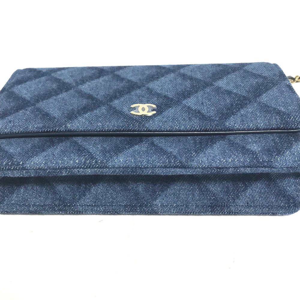 CHANEL AP0250 Long Wallet on Chain in Denim Blue Matelassé – Quilted ,Designed by Karl Lagerfeld, 2020s, 100% Authentic Pre - Owned item No. 30860 - 22790 - 1 Never used / store - fresh see - LLUXE.CA