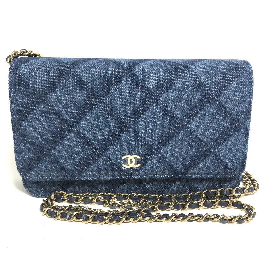CHANEL AP0250 Long Wallet on Chain in Denim Blue Matelassé – Quilted ,Designed by Karl Lagerfeld, 2020s, 100% Authentic Pre - Owned item No. 30860 - 22790 - 1 Never used / store - fresh see - LLUXE.CA