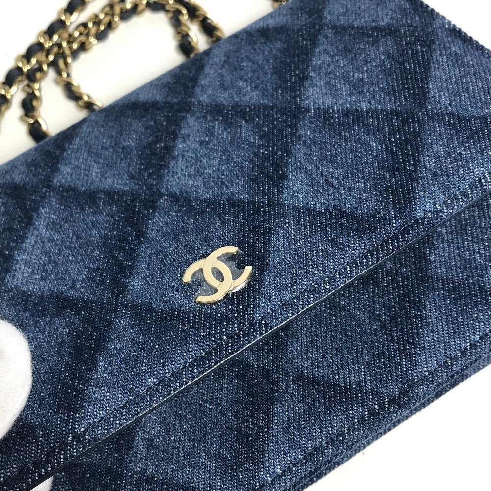 CHANEL AP0250 Long Wallet on Chain in Denim Blue Matelassé – Quilted ,Designed by Karl Lagerfeld, 2020s, 100% Authentic Pre - Owned item No. 30860 - 22790 - 1 Never used / store - fresh see - LLUXE.CA