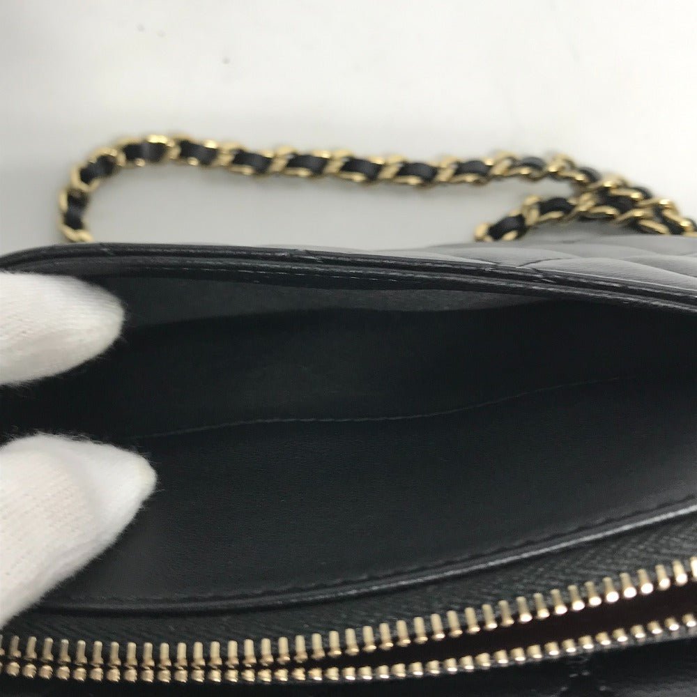 CHANEL AP2096 COCO Mark Phone Case Wallet on Chain in Black Lambskin – Matelassé Quilted, Item No. KO - 231114 - 29 Designed by Karl Lagerfeld (circa 2019), 100% Authentic Pre - Owned - LLUXE.CA