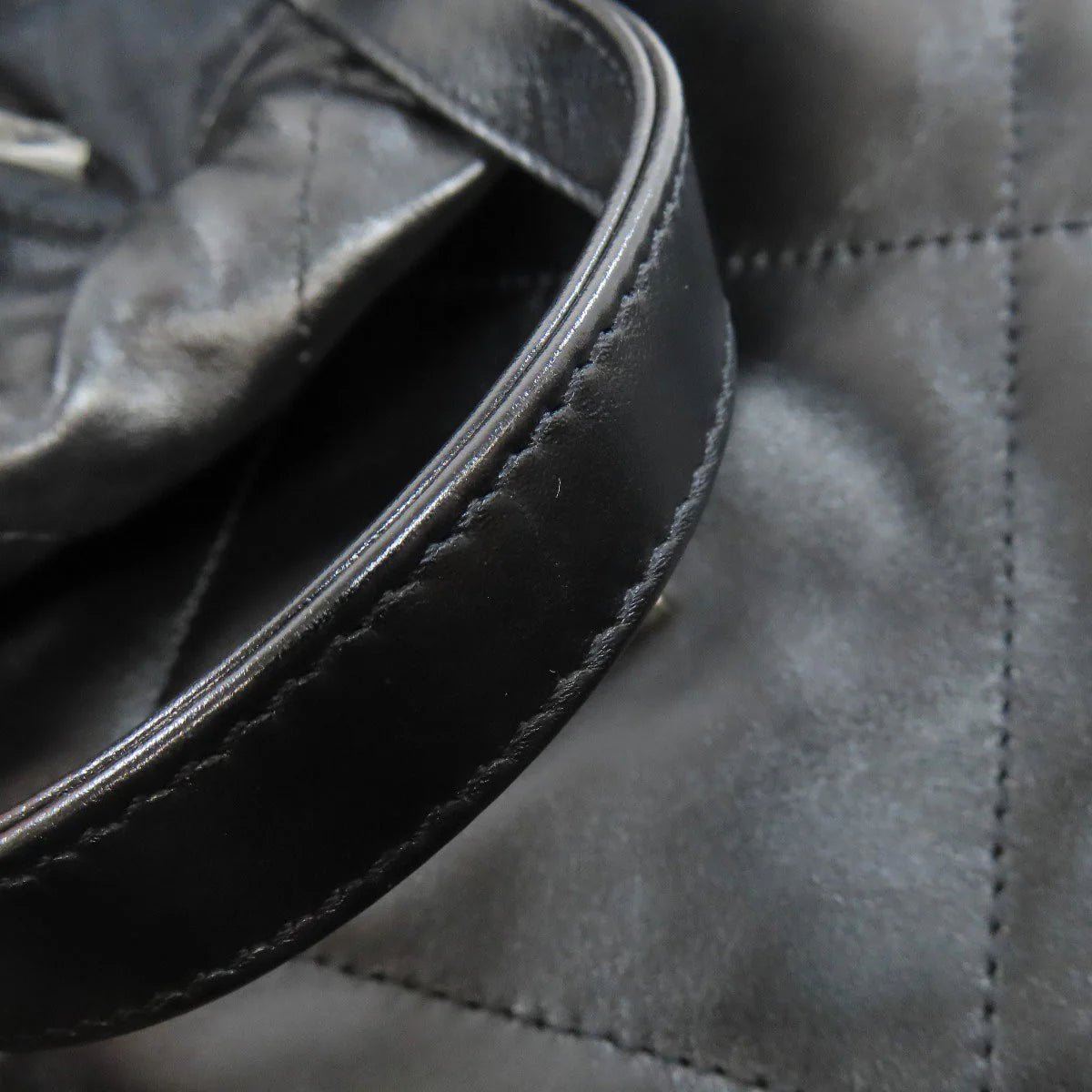 CHANEL – Backpack – Chanel 22 Backpack Silver Metal – Virginie Viard – 2022 – 100% Authentic Pre - Owned - LLUXE.CA